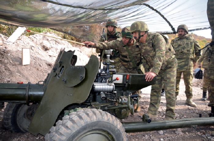 Azerbaijani defense minister observes Armenian army positions - PHOTOS 